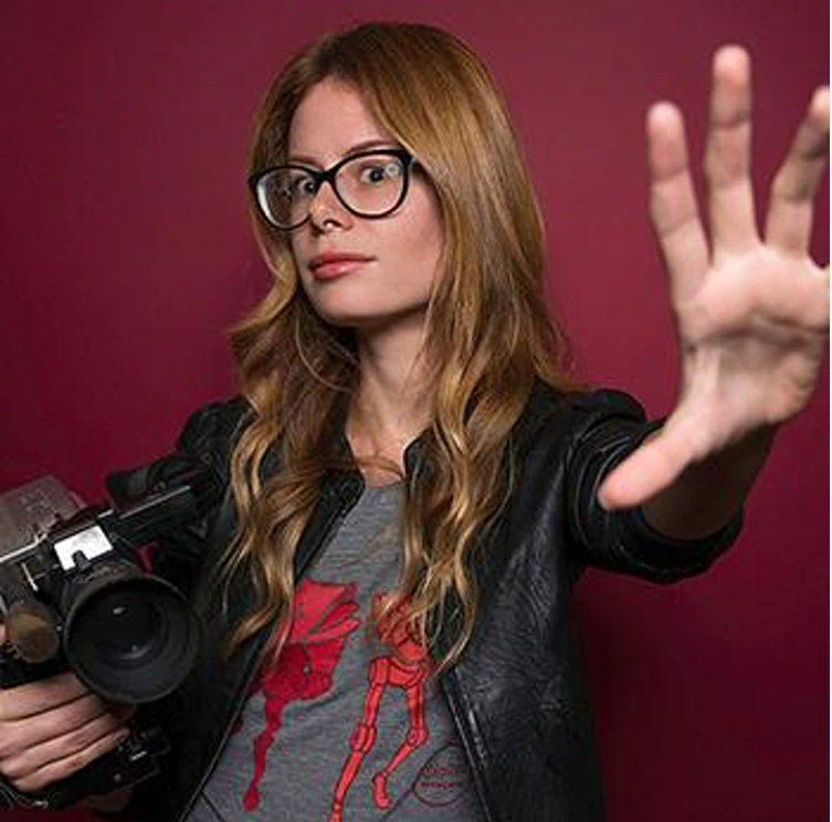 Elle Schneider